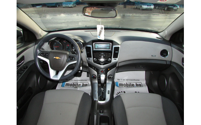 Chevrolet Cruze 2.0 VCDI EURO4 - автомобили, коли, обяви за нови и употребявани 9