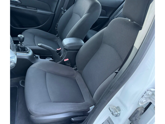 Chevrolet Cruze 1, 6i bi-fuel LPG, 124k.c., ев5, клима, лимо, темп - автомобили, коли, обяви за нови и употребявани 11