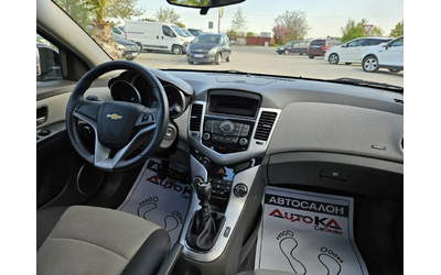 Chevrolet Cruze 1.6i-113кс= КЛИМАТИК= 188.000km= EURO 5A - автомобили, коли, обяви за нови и употребявани 12