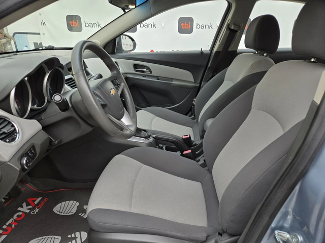 Chevrolet Cruze 1.6i-112kc= ГАЗ* LANDI RENZO* = КЛИМАТИК= EURO 5A - автомобили, коли, обяви за нови и употребявани 6