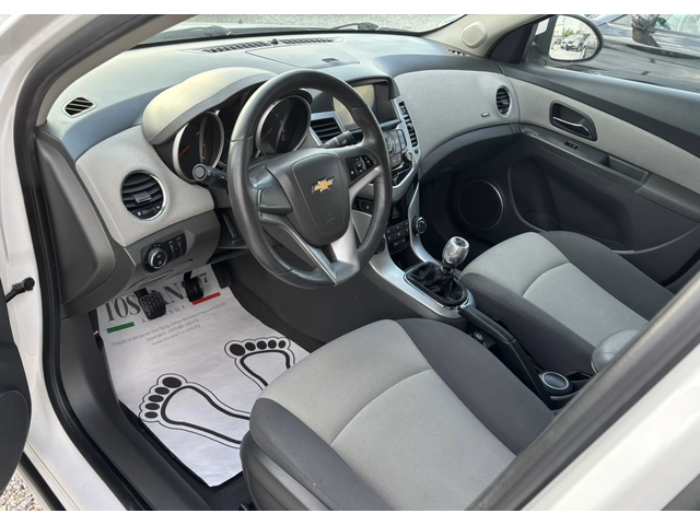 Chevrolet Cruze 1.6i* Навигация* Лизинг - автомобили, коли, обяви за нови и употребявани 4