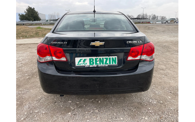 Chevrolet Cruze 1.6i-113-ITALIA - автомобили, коли, обяви за нови и употребявани 9