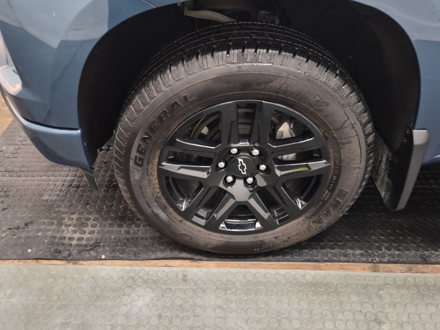 Chevrolet SILVERADO 1500 2.7L 4cyl 4WD - автомобили, коли, обяви за нови и употребявани 5