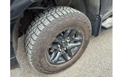 Chevrolet Silverado DIESEL * LT TRAIL BOSS CREW CAB STD BED * CARFAX * - автомобили, коли, обяви за нови и употребявани 10
