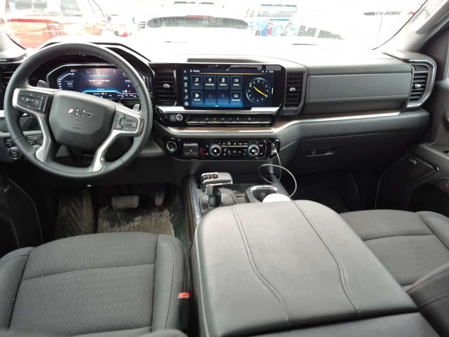 Chevrolet Silverado DIESEL * LT TRAIL BOSS CREW CAB STD BED * CARFAX * - автомобили, коли, обяви за нови и употребявани 4