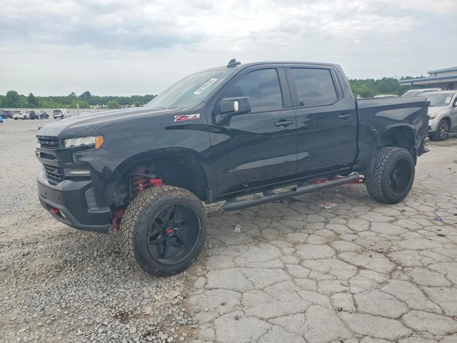 Chevrolet Silverado K1500 LT TRAIL BOSS Z71 - автомобили, коли, обяви за нови и употребявани 0
