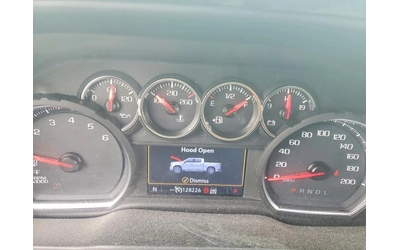 Chevrolet Silverado K1500 LT TRAIL BOSS Z71 - автомобили, коли, обяви за нови и употребявани 8