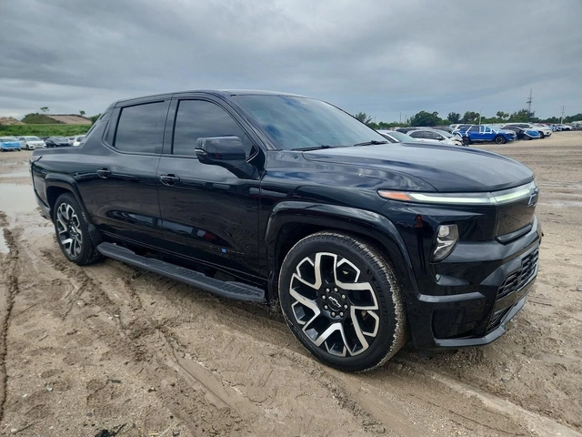 Chevrolet Silverado EV RST - автомобили, коли, обяви за нови и употребявани 3