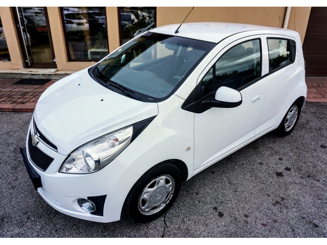 Chevrolet Spark 1.0i GPL - автомобили, коли, обяви за нови и употребявани 0
