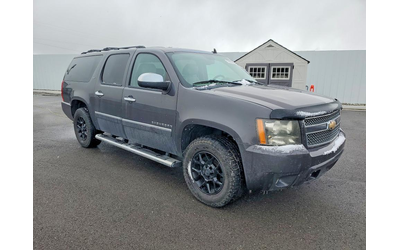 chevrolet-suburban-5-3l-8-4x4-w-rear-wheel-drv - 3