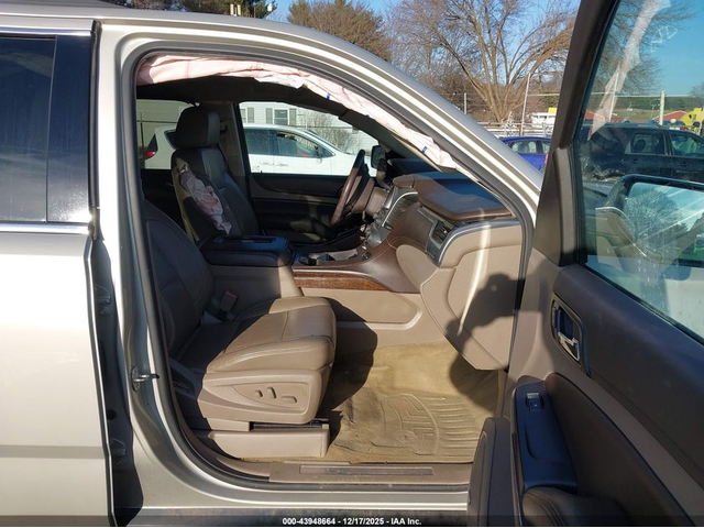 Chevrolet Tahoe 5.3L V-8 DI, VVT, 355HP 4X4 Drive - автомобили, коли, обяви за нови и употребявани 4