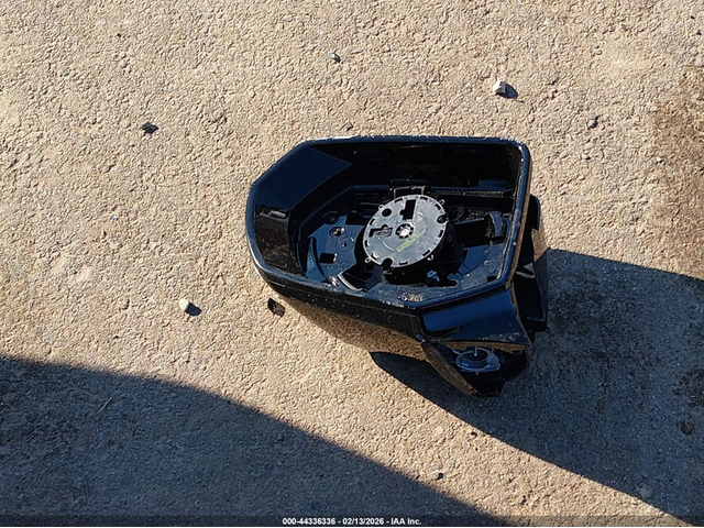 Chevrolet Tahoe 5.3L V-8 DI, VVT, 355HP 4X4 Drive - автомобили, коли, обяви за нови и употребявани 11