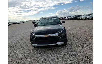 chevrolet-trailblazer-1-3l-3-front-wheel-drive - 0