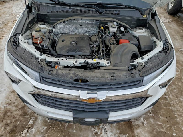 Chevrolet Trailblazer 1.3L 3 Front-wheel Drive - автомобили, коли, обяви за нови и употребявани 12