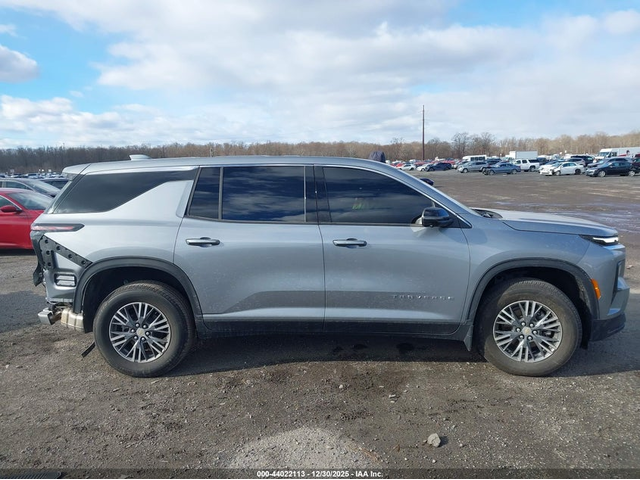 Chevrolet Traverse 2.5L I-4 DI, DOHC, VVT, TURBO, 328HP Front Wheel Drive - автомобили, коли, обяви за нови и употребявани 13