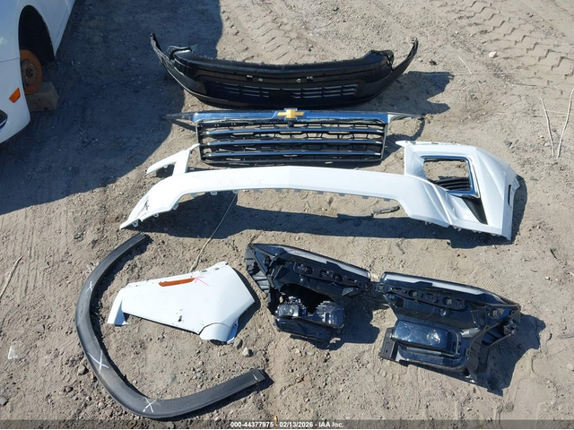 Chevrolet Traverse 2.5L I-4 DI, DOHC, VVT, TURBO, 328HP Front Wheel Drive - автомобили, коли, обяви за нови и употребявани 11