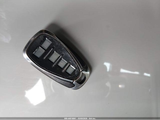 Chevrolet Traverse 3.6L V-6 DI, DOHC, VVT, 310HP All Wheel Drive - автомобили, коли, обяви за нови и употребявани 10