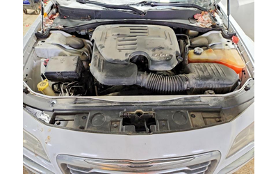 Chrysler 200 3.6L 6 ALL WHEEL DRIVE - автомобили, коли, обяви за нови и употребявани 10