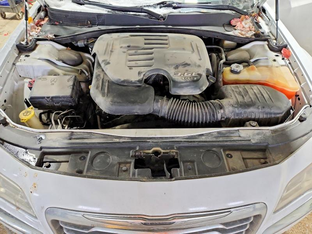 Chrysler 200 3.6L 6 ALL WHEEL DRIVE - автомобили, коли, обяви за нови и употребявани 10