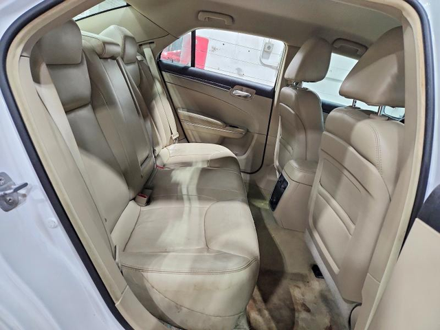 Chrysler 200 3.6L 6 ALL WHEEL DRIVE - автомобили, коли, обяви за нови и употребявани 9