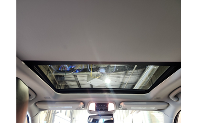 Chrysler 200 3.6L 6cyl AWD - автомобили, коли, обяви за нови и употребявани 12