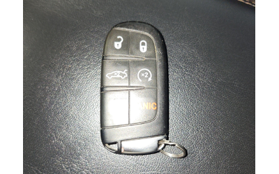 Chrysler 200 3.6L 6cyl AWD - автомобили, коли, обяви за нови и употребявани 7