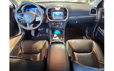 Chrysler 200 3.6L 6cyl AWD - автомобили, коли, обяви за нови и употребявани 9