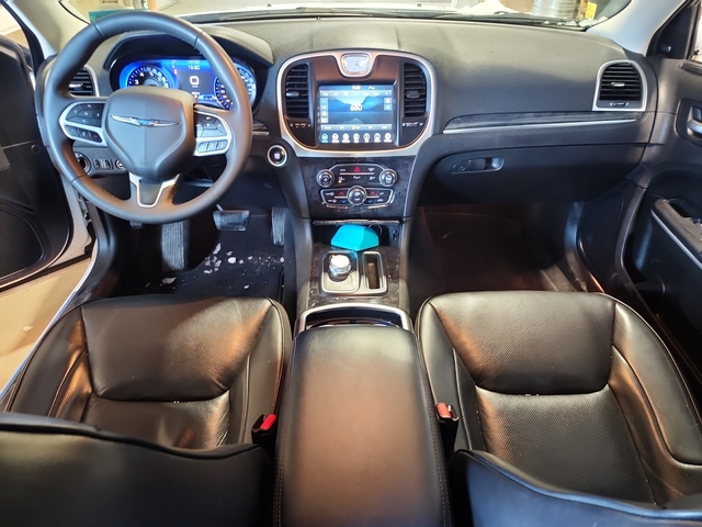 Chrysler 200 3.6L 6cyl AWD - автомобили, коли, обяви за нови и употребявани 9