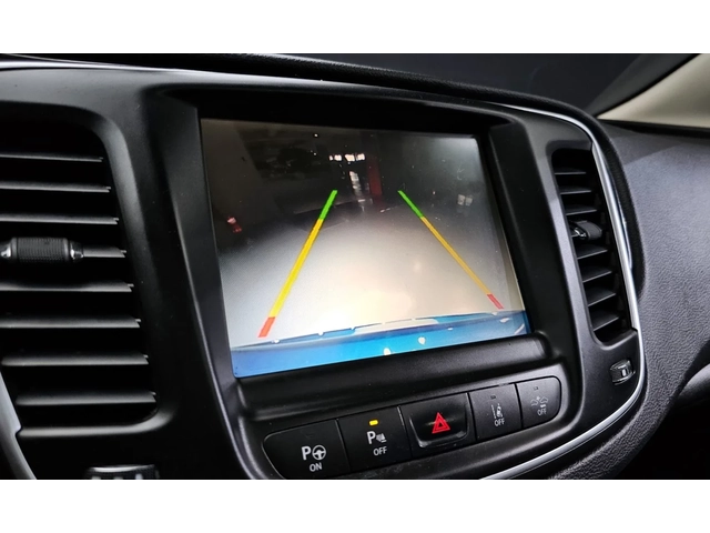 Chrysler 200 * Distronic, * Park Assist * 2.4 - автомобили, коли, обяви за нови и употребявани 10