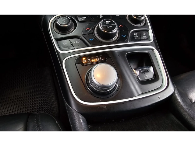 Chrysler 200 * Distronic, * Park Assist * 2.4 - автомобили, коли, обяви за нови и употребявани 12
