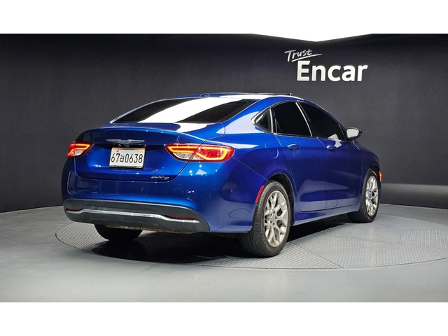 Chrysler 200 * Distronic, * Park Assist * 2.4 - автомобили, коли, обяви за нови и употребявани 3