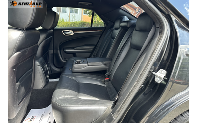 Chrysler 300 3.6i 292 к.с./ГАРАНЦИЯ 6 МЕСЕЦА - автомобили, коли, обяви за нови и употребявани 9