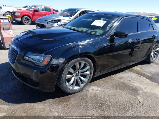 Chrysler 300 3.6L V-6 DOHC, VVT, 292HP Rear Wheel Drive - автомобили, коли, обяви за нови и употребявани 5