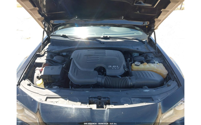 Chrysler 300 3.6L V-6 DOHC, VVT, 300HP Rear Wheel Drive - автомобили, коли, обяви за нови и употребявани 9