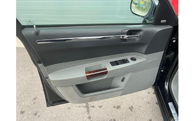 Chrysler 300c 3.5LX - автомобили, коли, обяви за нови и употребявани 6