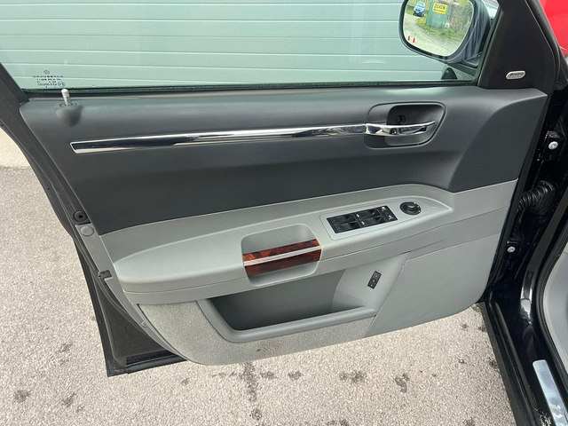 Chrysler 300c 3.5LX - автомобили, коли, обяви за нови и употребявани 6