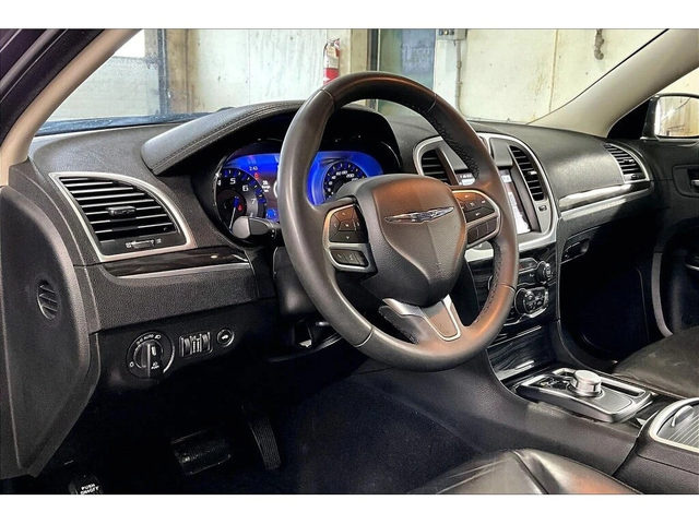 Chrysler 300c * Touring L | Leather | V6 | Remote Start * CARFAX - автомобили, коли, обяви за нови и употребявани 3