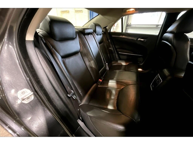 Chrysler 300c * Touring | V6 | Heated Seats | Navigation * CARFA - автомобили, коли, обяви за нови и употребявани 15