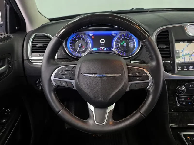 Chrysler 300c - автомобили, коли, обяви за нови и употребявани 12