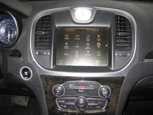 Chrysler 300c 3.6 Prestige - автомобили, коли, обяви за нови и употребявани 10