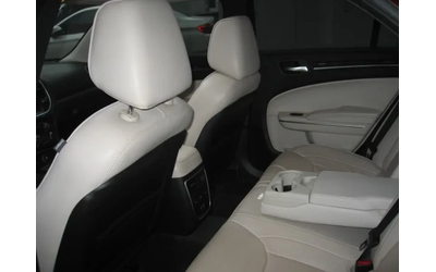 Chrysler 300c 3.6 Prestige - автомобили, коли, обяви за нови и употребявани 15