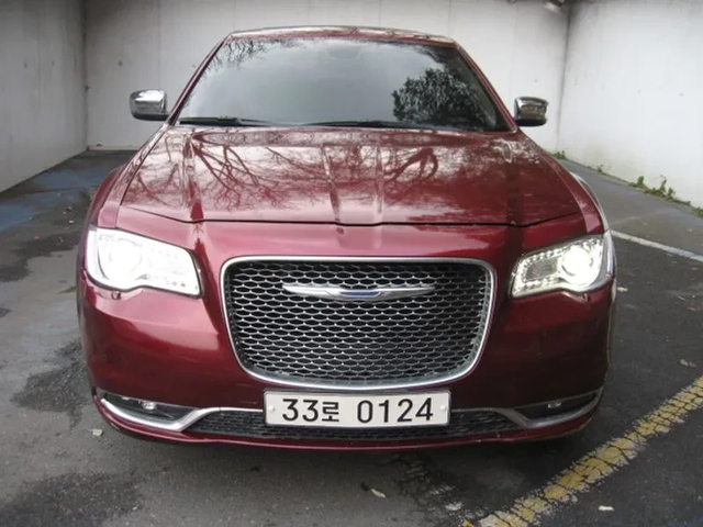 Chrysler 300c 3.6 Prestige - автомобили, коли, обяви за нови и употребявани 2