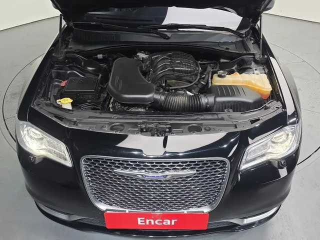 Chrysler 300c AWD - автомобили, коли, обяви за нови и употребявани 5