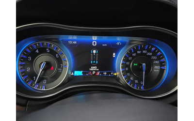 Chrysler 300c AWD - автомобили, коли, обяви за нови и употребявани 7