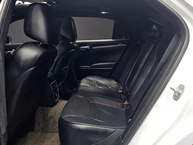 Chrysler 300c 3.6 Prestige - автомобили, коли, обяви за нови и употребявани 11