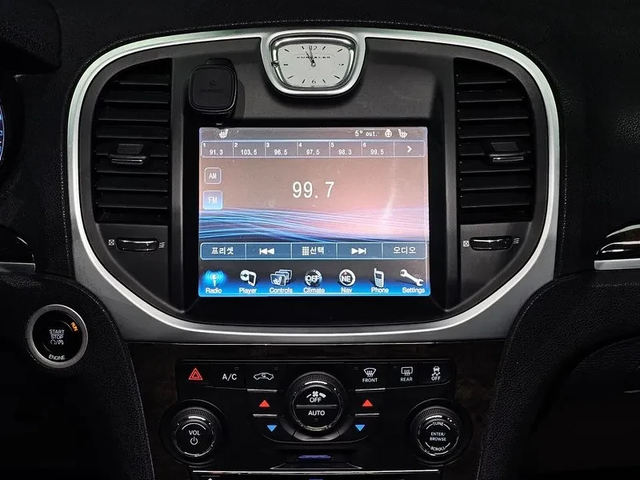 Chrysler 300c 3.6 Prestige - автомобили, коли, обяви за нови и употребявани 13