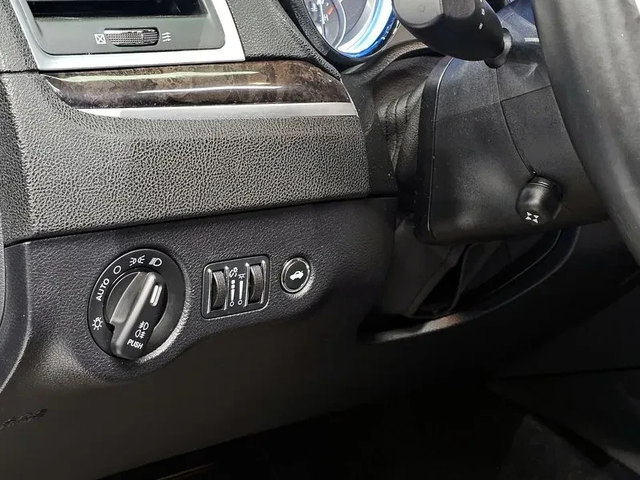 Chrysler 300c 3.6 Prestige - автомобили, коли, обяви за нови и употребявани 15