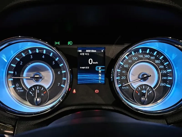 Chrysler 300c 3.6 Prestige - автомобили, коли, обяви за нови и употребявани 7