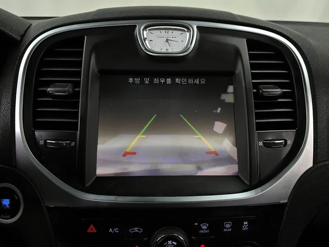 Chrysler 300c 3.6 - автомобили, коли, обяви за нови и употребявани 14