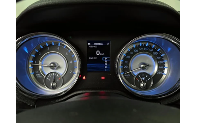 Chrysler 300c 3.6 - автомобили, коли, обяви за нови и употребявани 7